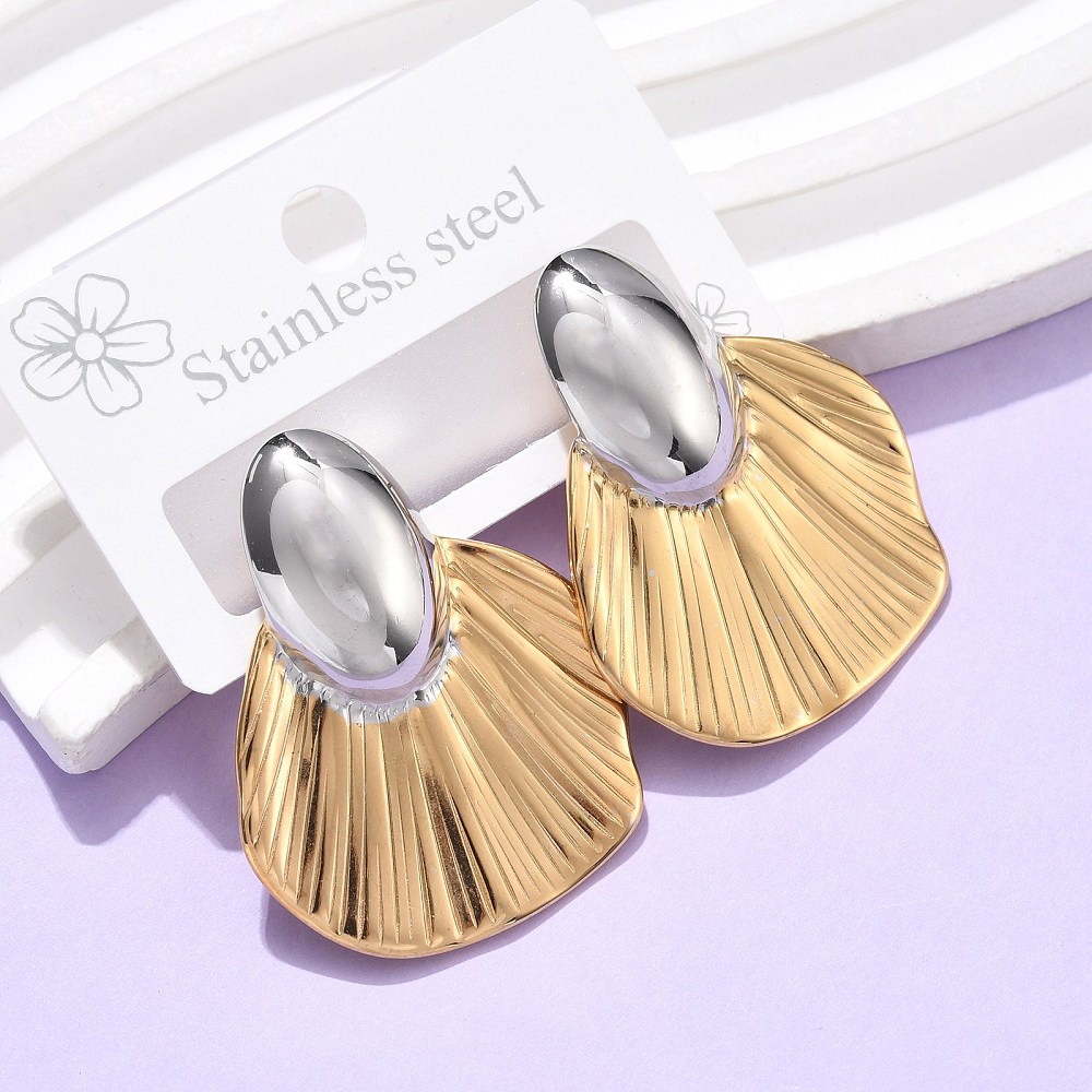 SSE30408 - 304 Stainless Steel Two Tone Fan Stud Earrings - Image 2